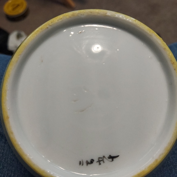 Antique Japanese urn - Picture 2 of 9